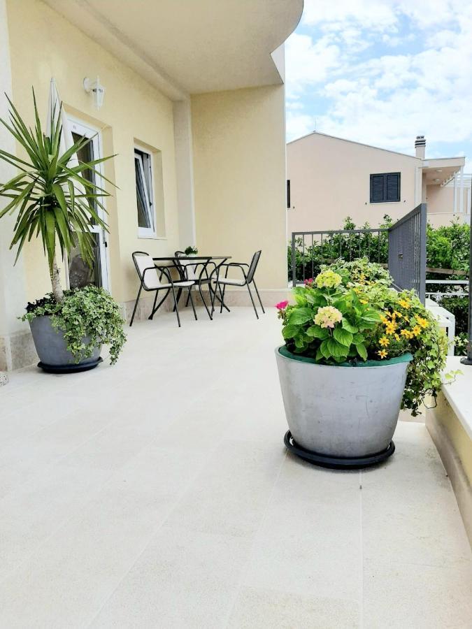 Akmadzic Apartment