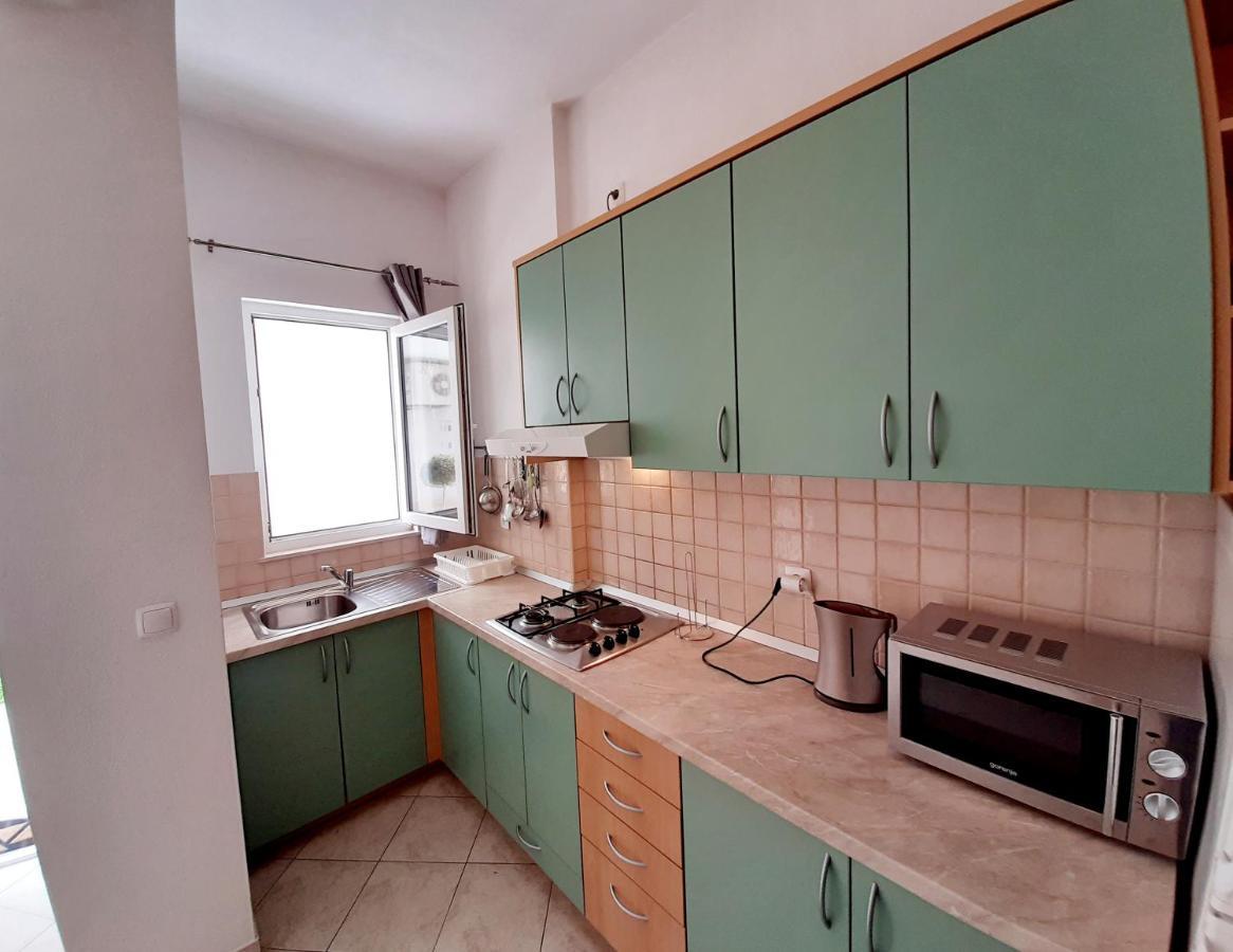 Akmadzic Apartment