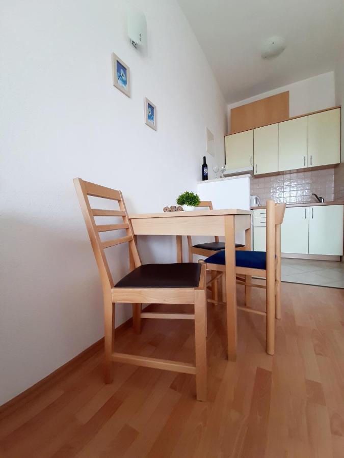Akmadzic Apartment